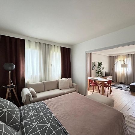 Big Apartment Eiffel Tower View Paris Luaran gambar